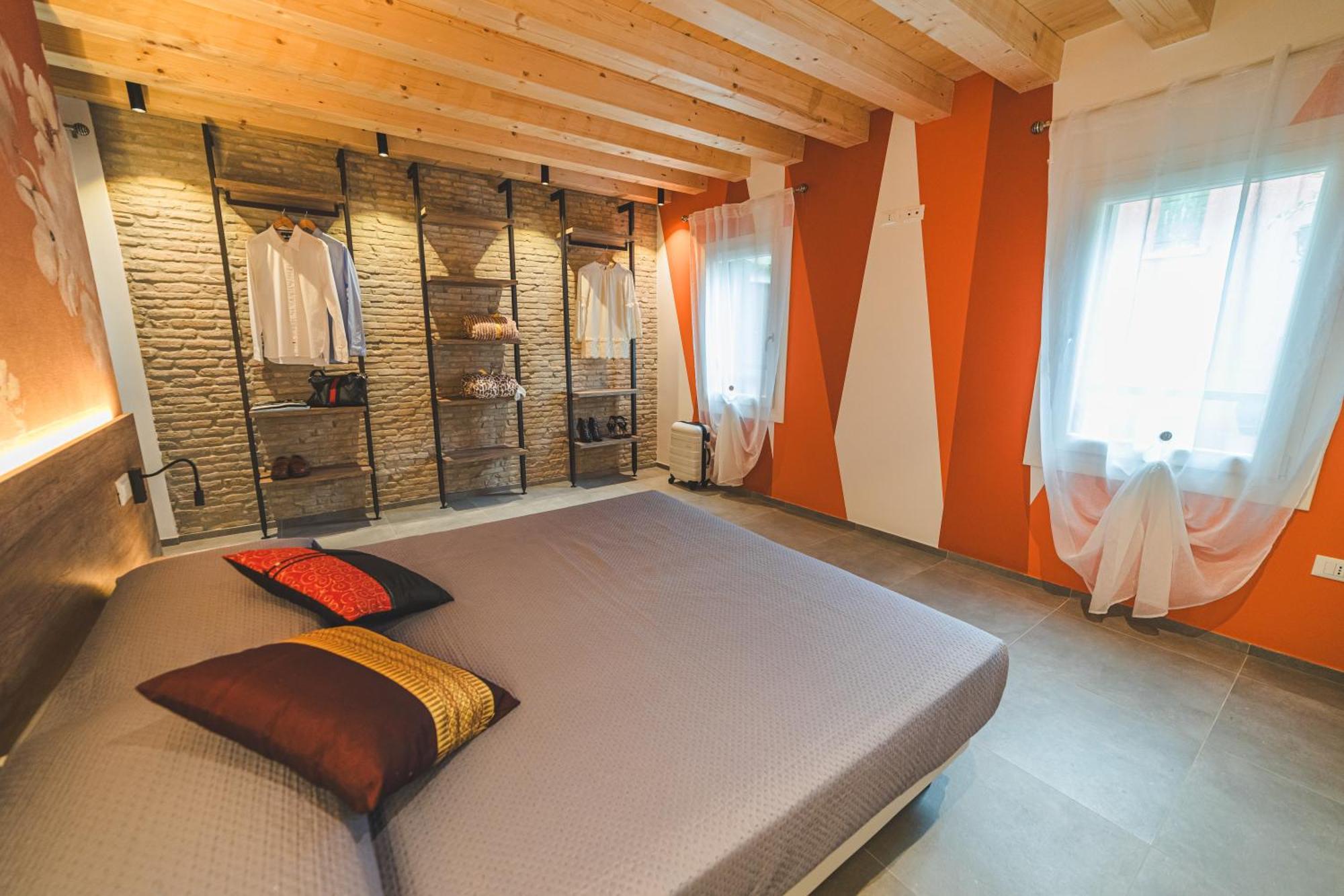 Apartment Battisti Hospitality - Motocicletta *